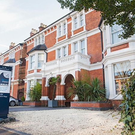The Blue Piano Guesthouse Бирмингем Экстерьер фото